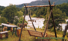 Ampliar Fotos - Caba&ntilde;as y Restaurante a orillas del R&iacute;o Espol&oacute;n - Patagonia Chile 