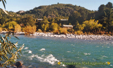 Ampliar Fotos - Caba&ntilde;as y Restaurante a orillas del R&iacute;o Espol&oacute;n - Patagonia Chile 
