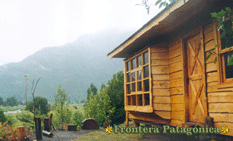 Ampliar Fotos - Caba&ntilde;as y Restaurante a orillas del R&iacute;o Espol&oacute;n - Patagonia Chile 